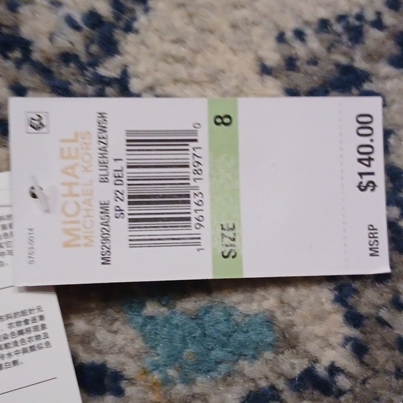 MICHAEL Kors Women's Pleated Belted Paper Bag Jeans Pants Light Blue Wash NWT - Picture 9 of 11